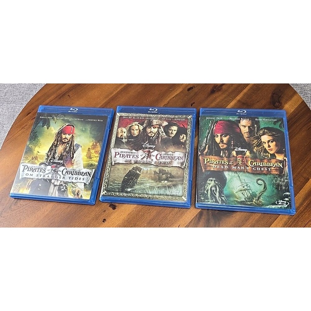 Pirates of The Caribbean At Worlds End Dead Mans Chest On Stranger Tides BLU-RAY